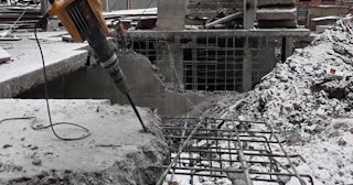 Демонтаж монолитного перекрытия в Конаково - Профессиональная разборка от 842 руб.
