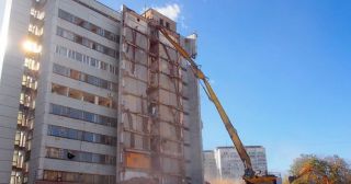 Демонтаж многоэтажного дома Конаково, цена от 3733 руб.